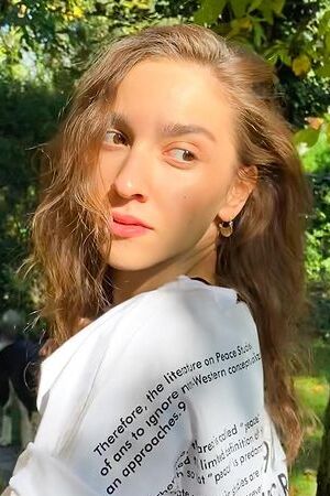 Character image for Duygu