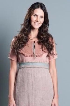 Character image for Amália