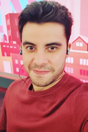 Alba Expider as Alba on Pânico Jovem Pan