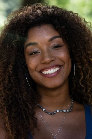 Character image for Helena