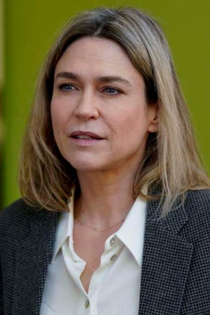 Character image for Caroline