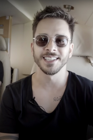 Character image for Junior