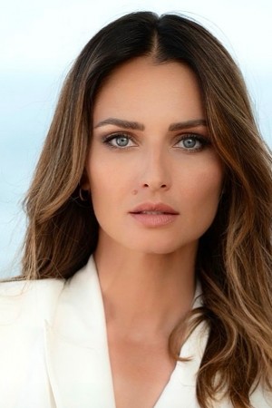 Character image for Elena