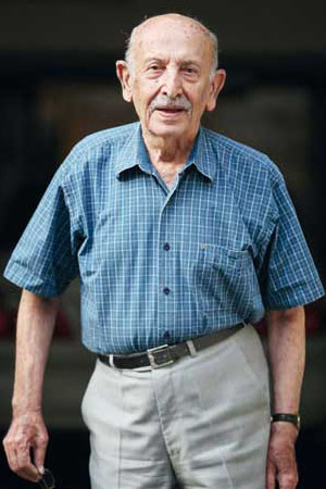 Character image for راوی