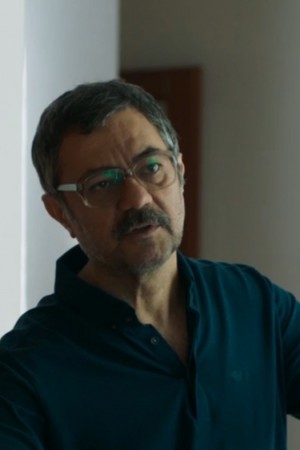 Character image for Arman's father