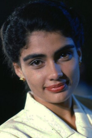 Character image for Cláudia Lins