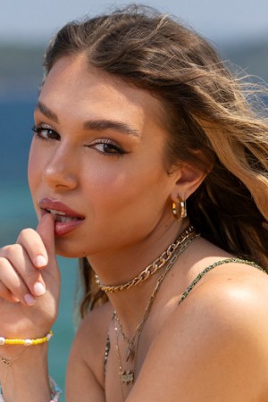 Character image for Taylor