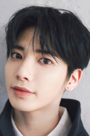 Character image for Taehyun