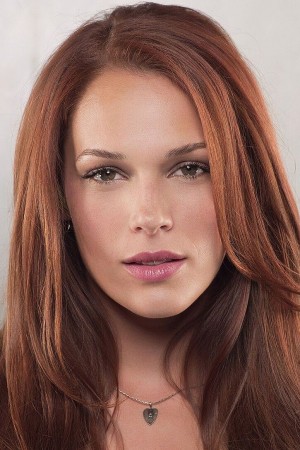 Amanda Righetti