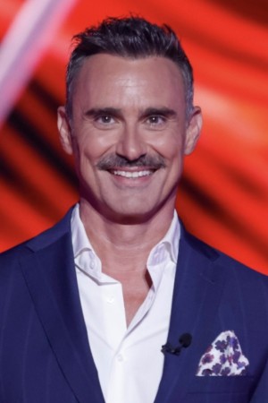 Character image for Presenter ‒ Season: 3-5