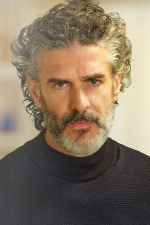 Character image for Néstor