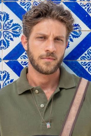 Character image for Ari