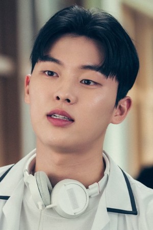 Character image for Moon Ji-woong	