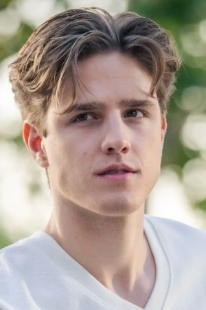 Character image for Darío