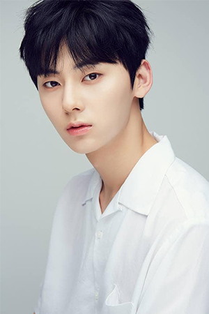 Hwang Min-hyun