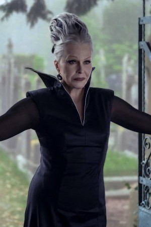 Character image for Grandmama Hester Frump