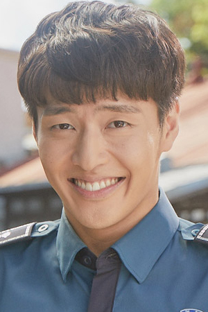 Character image for Hwang Yong-sik