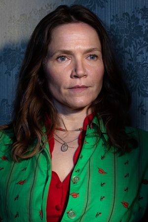 Character image for Edith Lyons