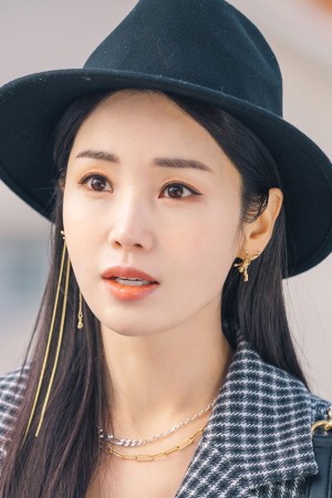 Character image for Ahn Ga-young