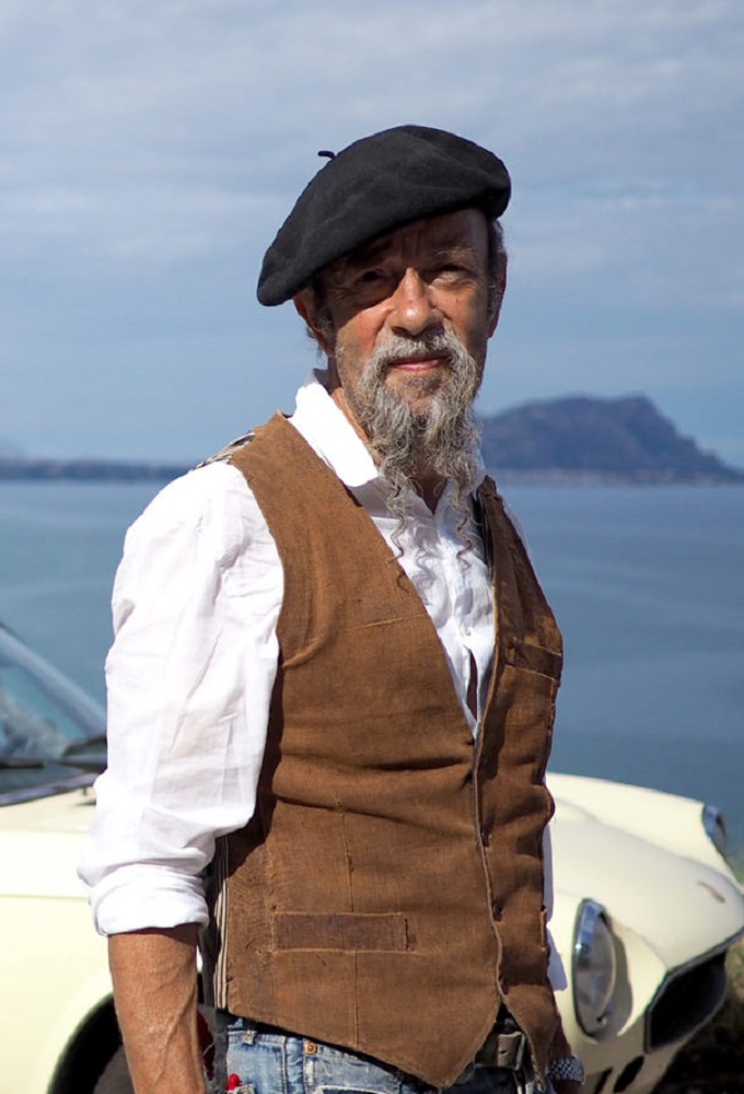 Gort Across the Border Image