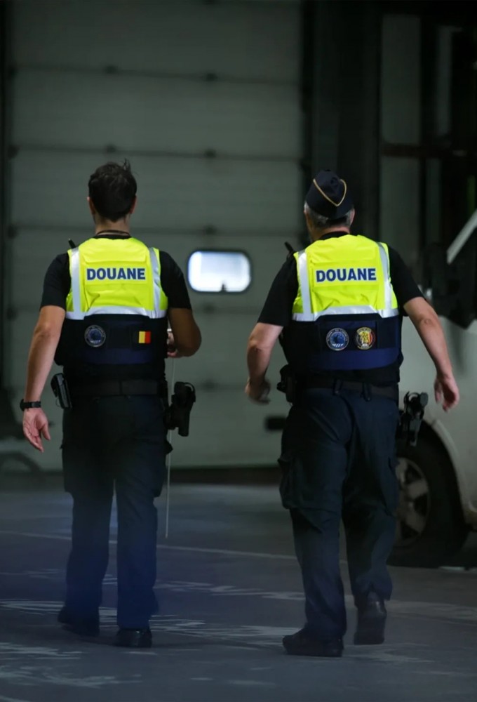 Douaniers : à la frontière du risque Image