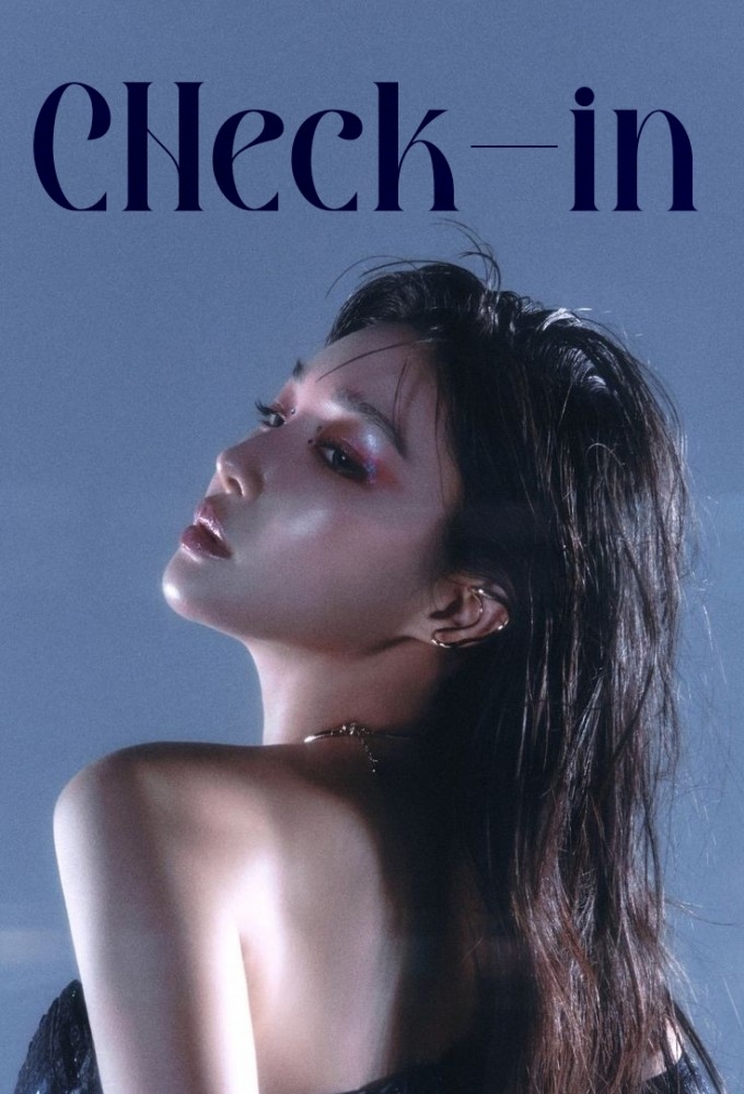 CHUNG HA: CHeck-in Image