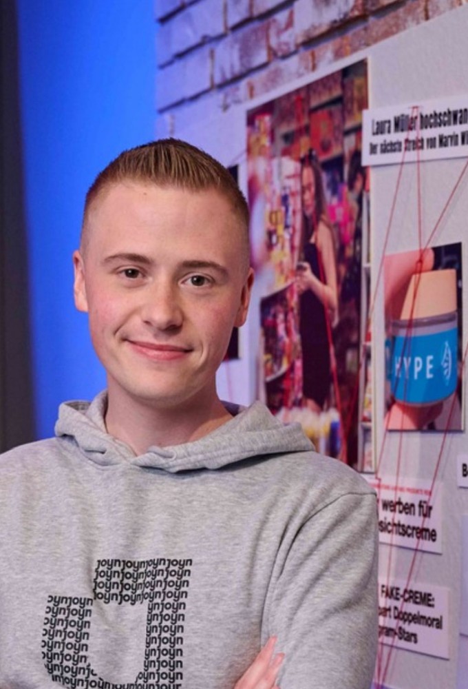 Marvin Undercover series poster